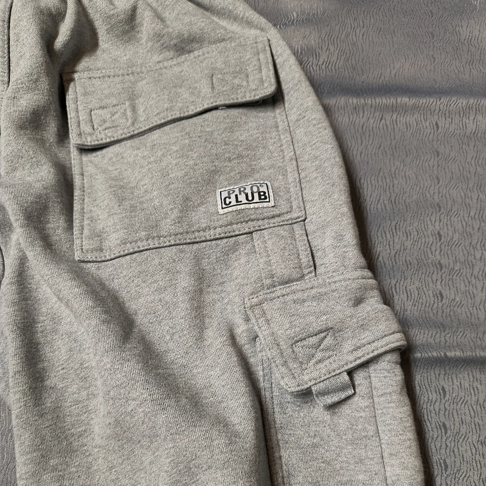 Men's Gray Cargo Jogger Pants - Picture 4 of 6